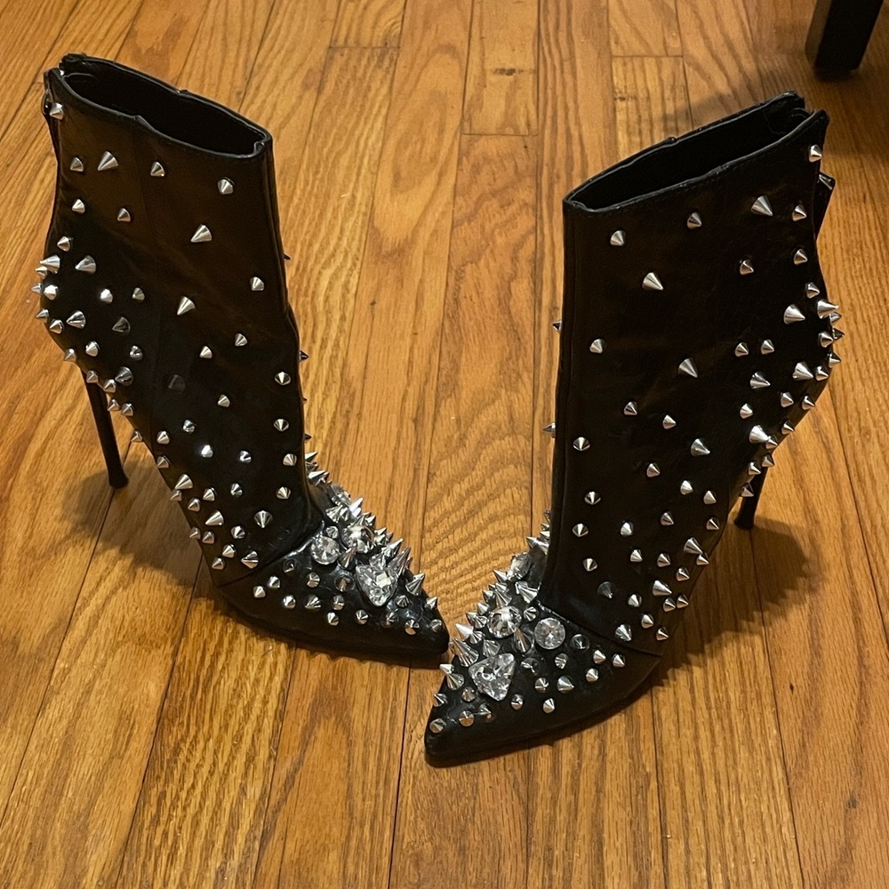 Steve Madden boots